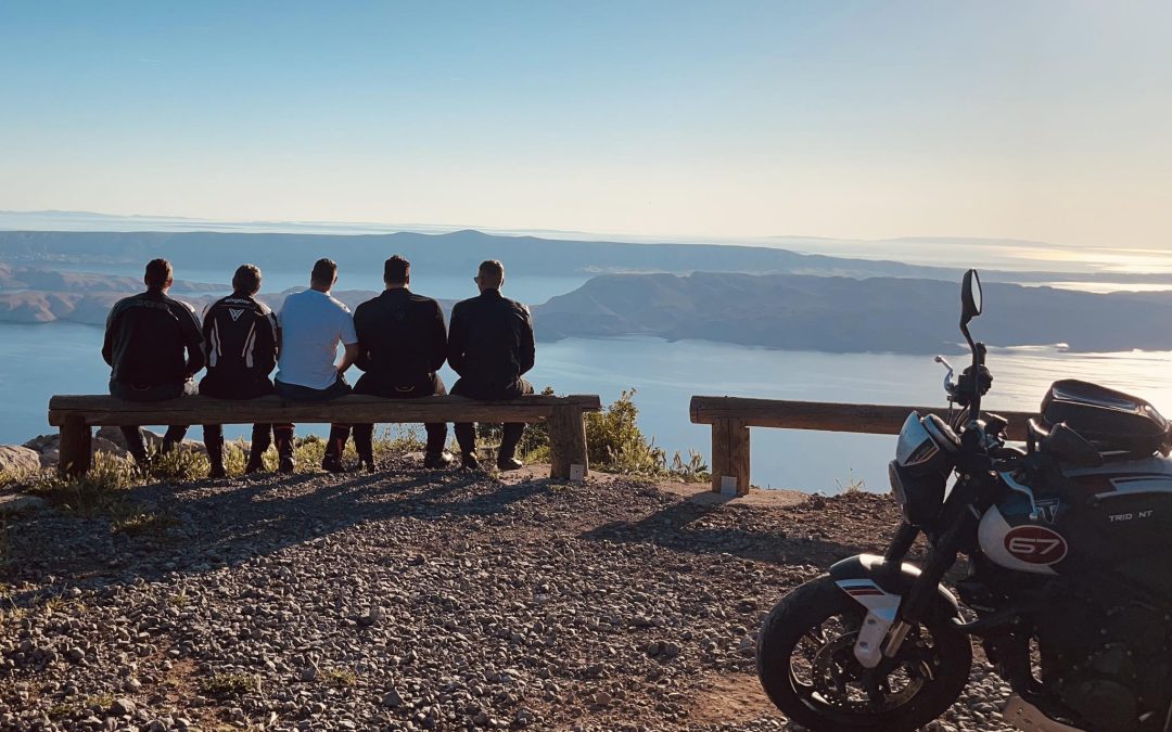 Horvátországi kanyargás , motoros túra kezdőknek