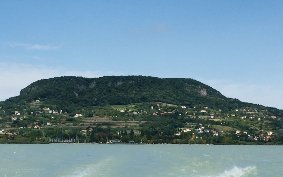 Badacsonyi borok és veterán autók-motorok – Motoros túra