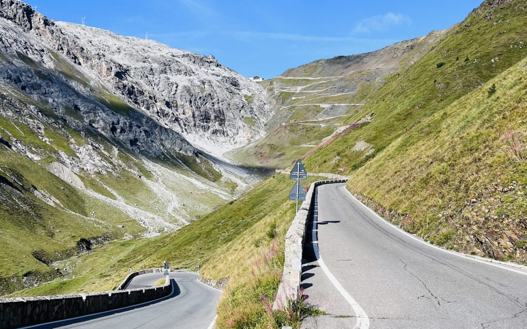 Garda tó és környéke , Dolomitok , Stelvio hágó Motoros túra 2027